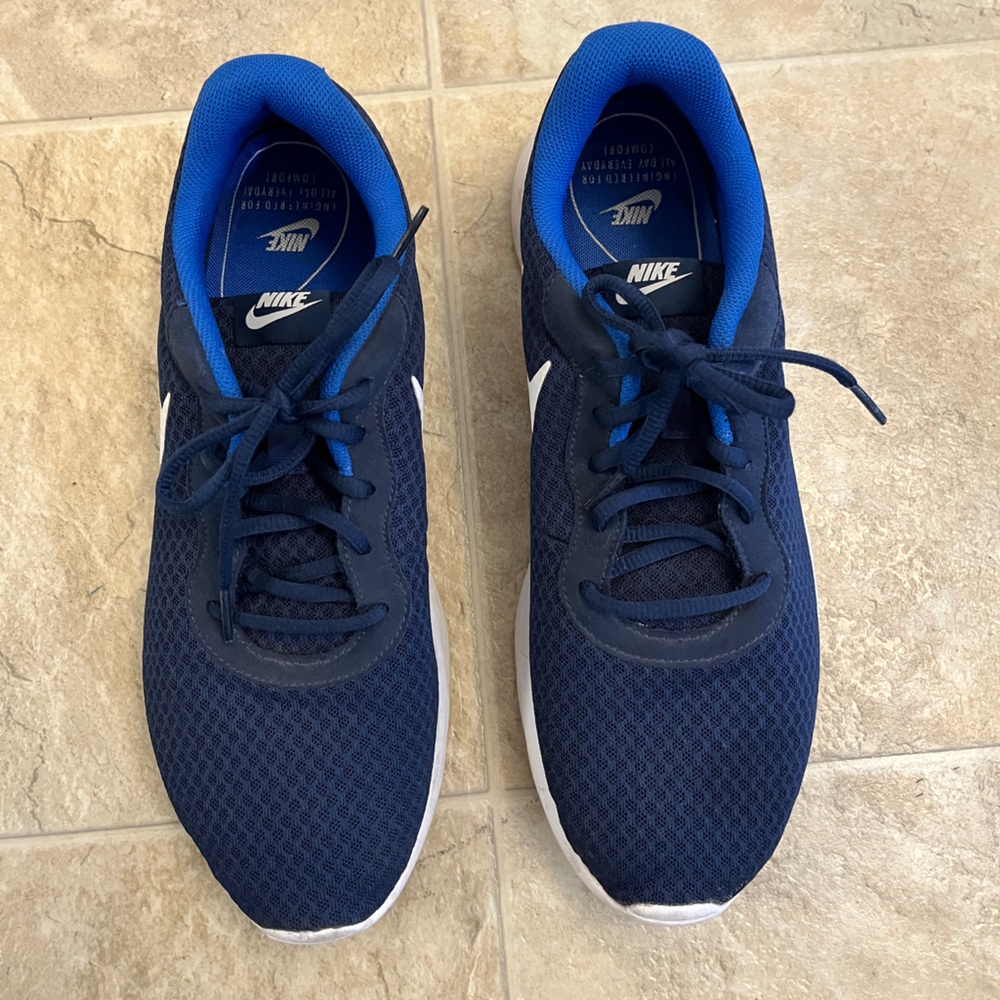 Nike Men’s Sneakers